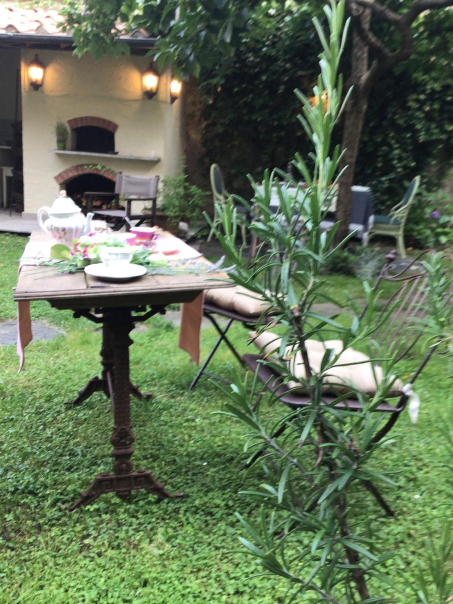 Les Renards Du Coeur Hotel Seravezza Bagian luar foto